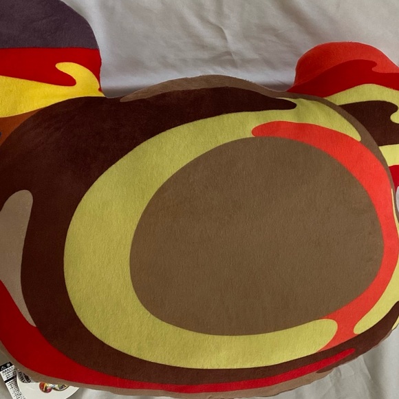 Takashi Murakami ComplexCon Ursa Large Pillow - Picture 9 of 11